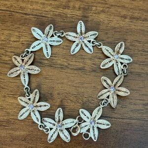 Delicate Silver Floral Link Bracelet - Silver